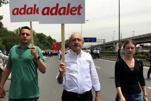 BİNALİ YILDIRIM,FETÖ’NÜN AYAKTA ALKIŞLADIĞI YÜRÜYÜŞÜ YAPMAK,ADALET DEĞİL,GAFLETTİR