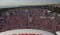 MEYDAN AYNI MEYDAN,ERDOĞAN;”BİZ MİTİNG YAPTIK 2 MİLYON İNSAN..ONLAR YAPTI 170 BİN..”