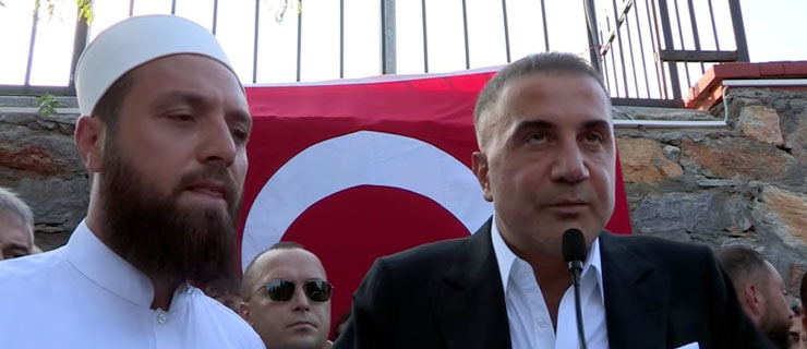 SEDAT PEKER;”CEZA EVLERİNE DE GİRECEĞİZ,BAYRAK DİREKLERİNE,AĞAÇLARA ASACAĞIZ..”