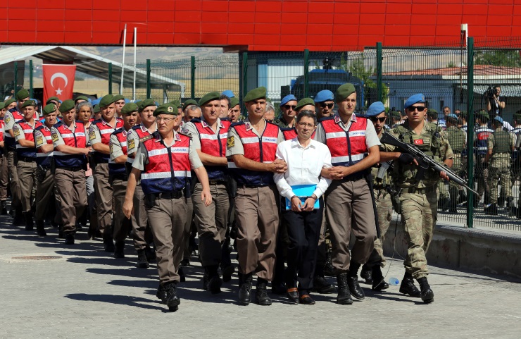 AKINCI ÜSSÜ ESKİ HAREKAT KOMUTANI,MİT’TEN BİR EKİP,15 TEMMUZDAN ÖNCE GELİP,BİLGİ ALDI