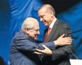 ERDOĞAN’IN AYAKTA DİNLEDİĞİ YAZAR,CUMHURİYET OKULLARINDA OKUYANLAR DİN DÜŞMANI