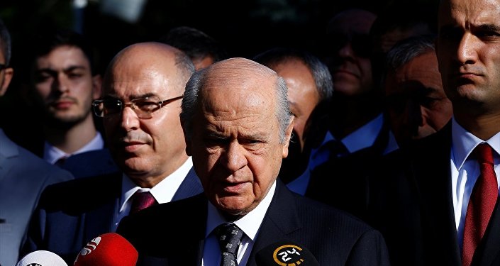 BAHÇELİ’DEN İYİ PARTİ’YE GEÇEN CHP’LİLERE;SİYASİ DÜŞÜKLER