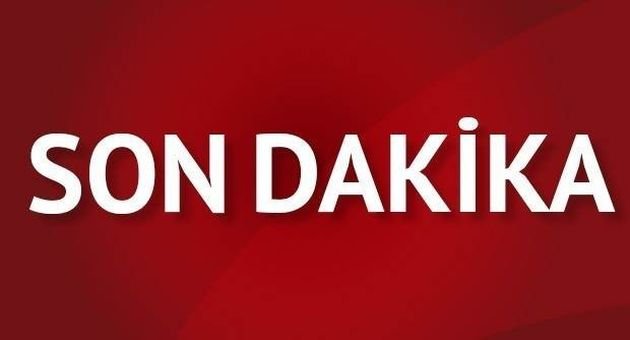 İSTANBUL’DA DEPREM,CNN TÜRK CANLI YAYINDA YAKALANDI