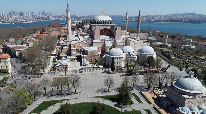 AKP SÖZCÜSÜ,CHP’NİN AYASOFYA DİLİ TÜRKİYE İÇİNDE Kİ AYRIMCI DİLDİR