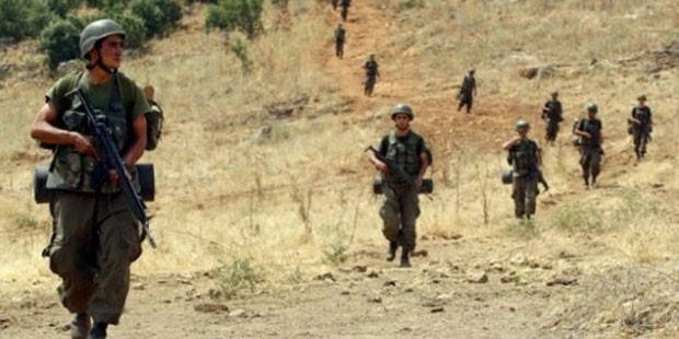 KAN DURMUYOR,HAKKARİ’DE 2 ASKER ŞEHİT