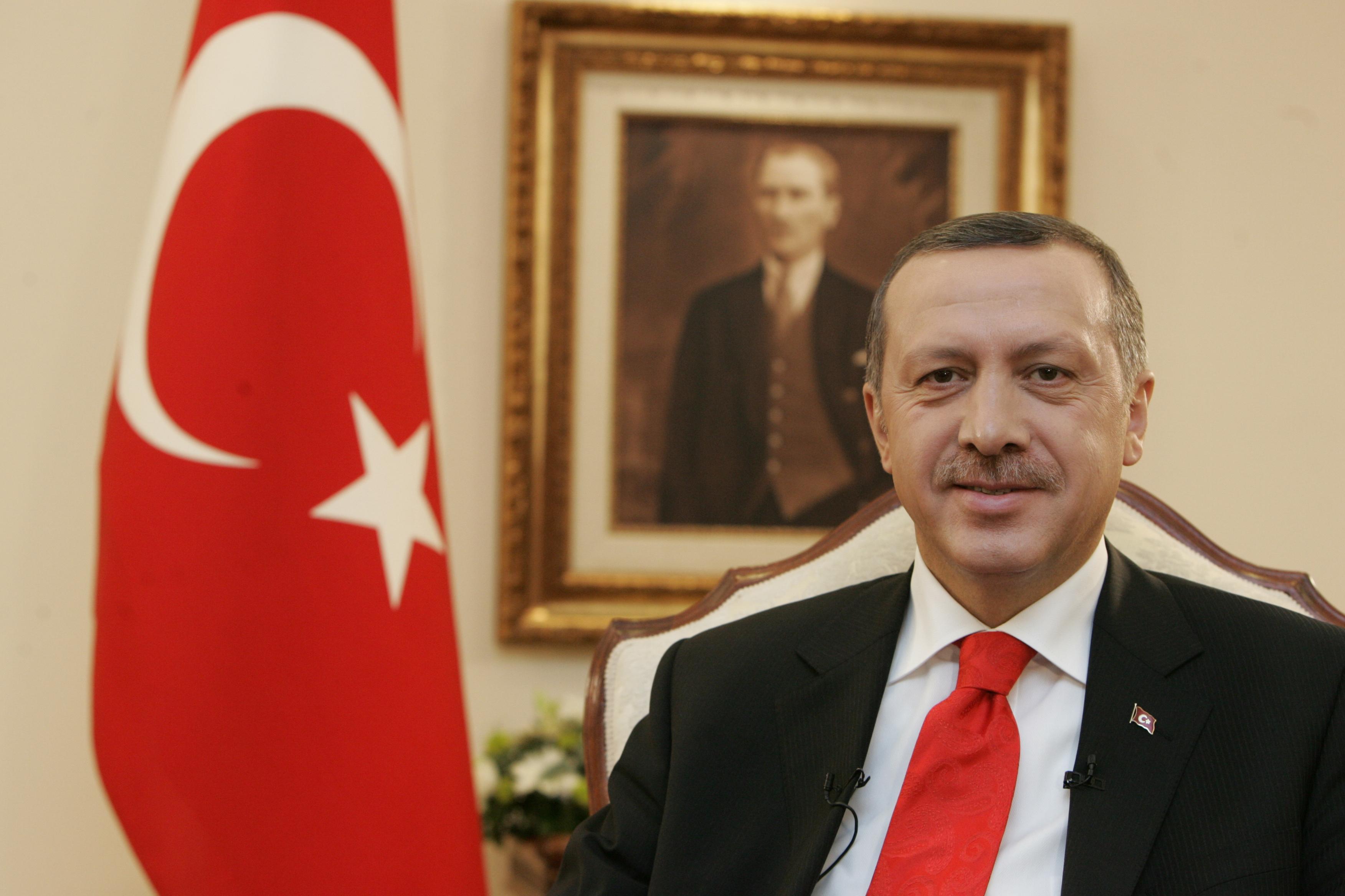 YENİ AKİT KAFAYI YEDİ:ERDOĞAN MEHDİ’NİN GELİŞİNE HAZIRLANIYORMUŞ