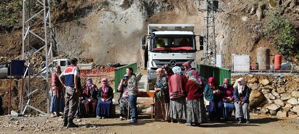 ARTVİN AYAKTA,HALK MADENE KARŞI DİRENİŞTE,ÇATIŞMA BAŞLADI