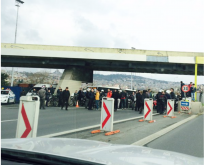 BOĞAZİÇİ KÖPRÜSÜNDE BOMBA ALARMI,ARAÇLAR TERK EDİLİP,KÖPRÜ BOŞALTILIYOR