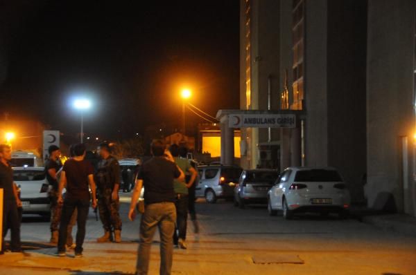 HAKKARİ’DE POLİS NOKTASINA BOMBALI ARAÇ SALDIRISI