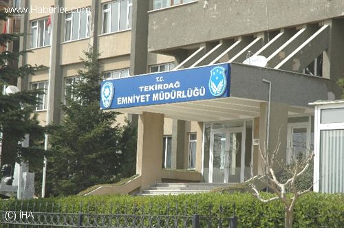 POLİSLERİN FUHUŞ ÇETESİNİ ORTAYA ÇIKARAN AMİRİ VALİ GÖREVDEN ALDI