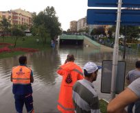 YOL YAPTIK,TÜNEL YAPTIK,KÖPRÜ YAPTIK DİYENLER BU MANZARANIN SORUMLUSU