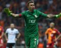 MUSLERA’DAN ERDOĞAN’A TEPKİ;HASTALIĞIN ÖNÜNE DİNİ KOYUP,İŞLERİ KARMAŞIK HALE GETİRDİ