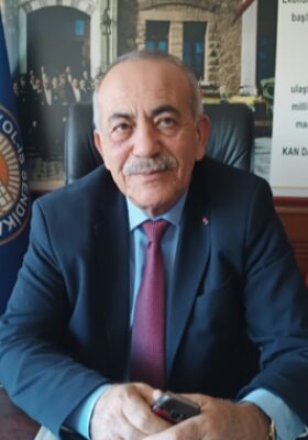CEMİL ÜNAL KURBAN BAYRAMINI KUTLADI.