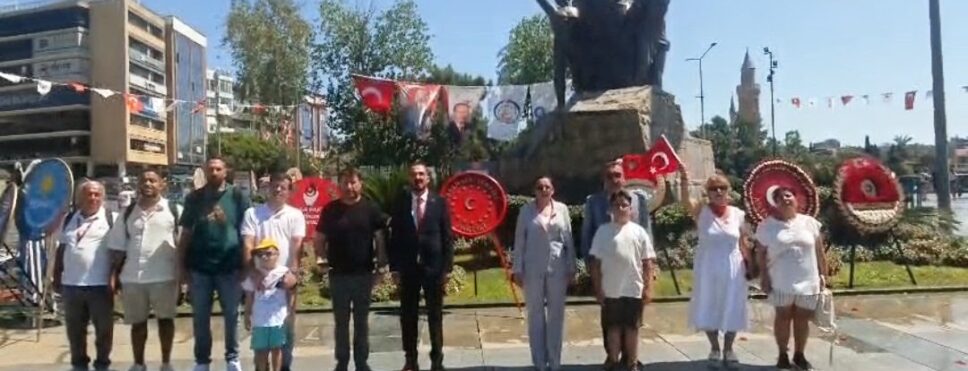 BAĞIMSIZ TÜRKİYE PARTİSİ ZAFER BAYRAMINI KUTLADI