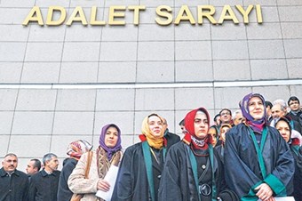 HAYALDİ GERÇEK OLDU;TÜRBANLI SAVCI VE HAKİM